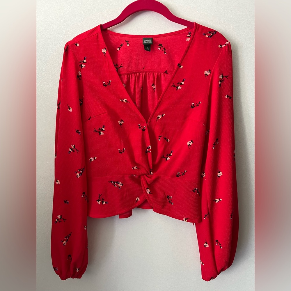 Wild fable women’s cropped red floral blouse size Xsmall